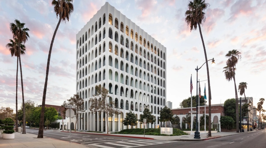 Stris & Maher LLP's Beverly Hills Los Angeles office building.